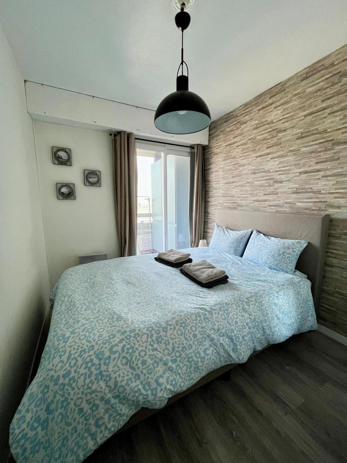 Appartement Vue Mer Et Marina, Loggia - Parking 库尔瑟勒·苏尔·梅尔 外观 照片