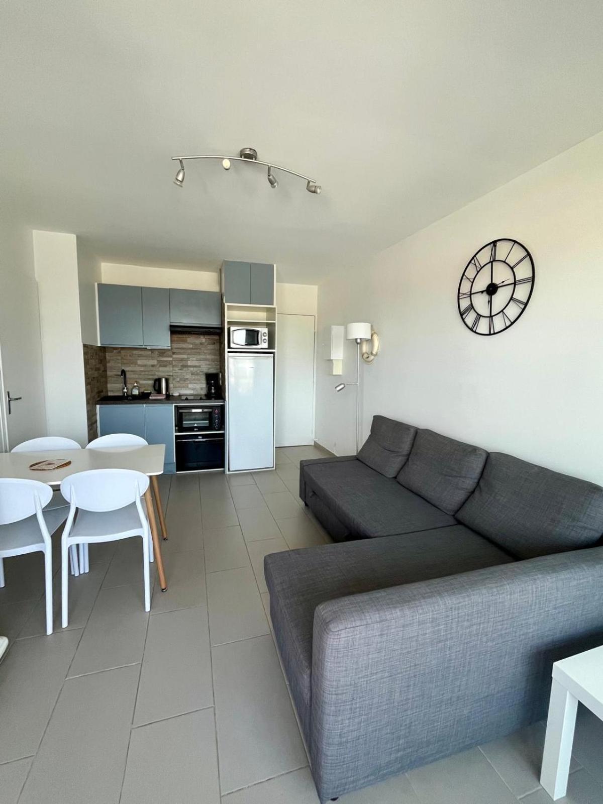 Appartement Vue Mer Et Marina, Loggia - Parking 库尔瑟勒·苏尔·梅尔 外观 照片