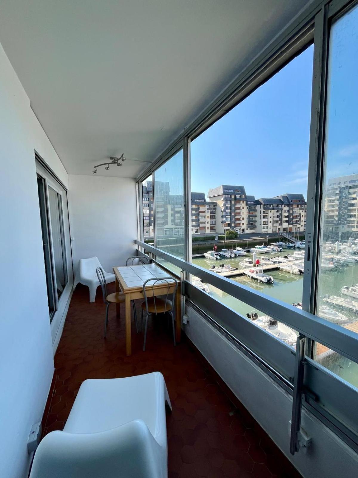Appartement Vue Mer Et Marina, Loggia - Parking 库尔瑟勒·苏尔·梅尔 外观 照片